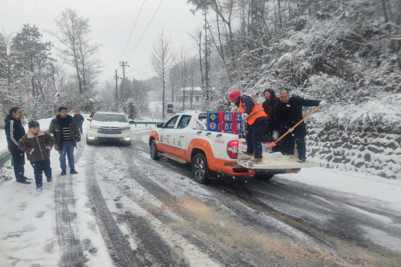 以雪為令，聞雪而動丨路橋集團彰顯國企擔當